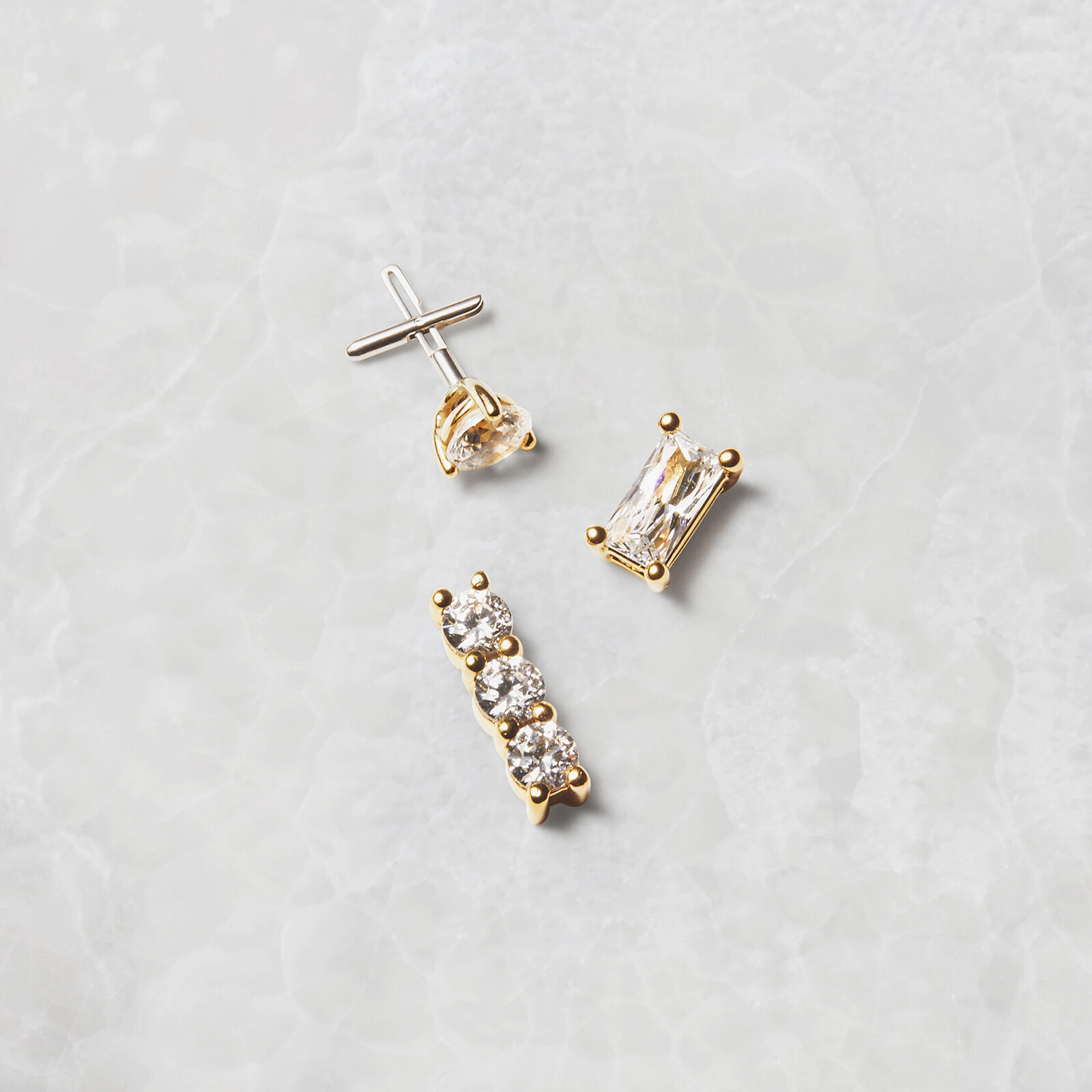 “露背女衣ＰＯＰ UP SHOP“
