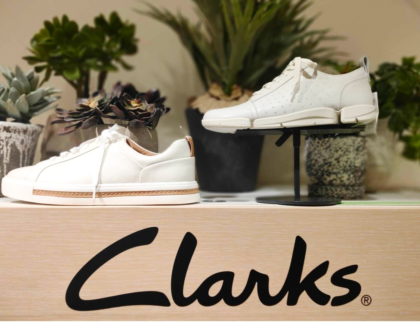 Clarks人气No.1运动鞋❗