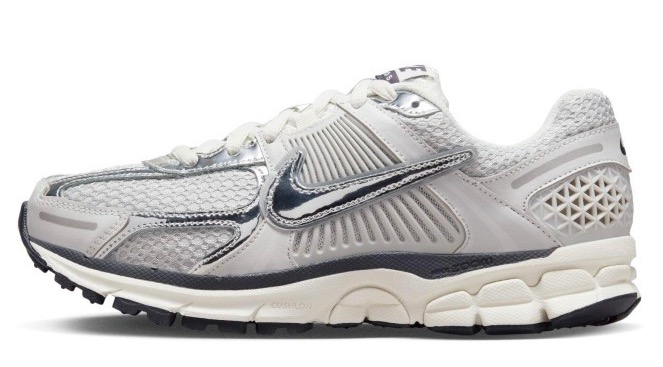 NIKE ZOOM VOMERO 5新一代的新古典运动鞋