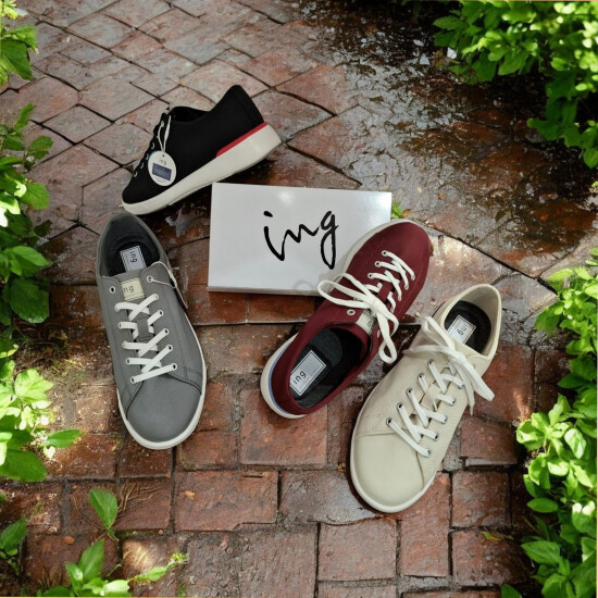 轻，容易穿的💕ingu的晴雨兼用运动鞋☔👟