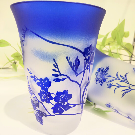 从北海道，新雪谷玻璃杯工作室雕刻花，拥挤的好的玻璃杯的介绍!！！